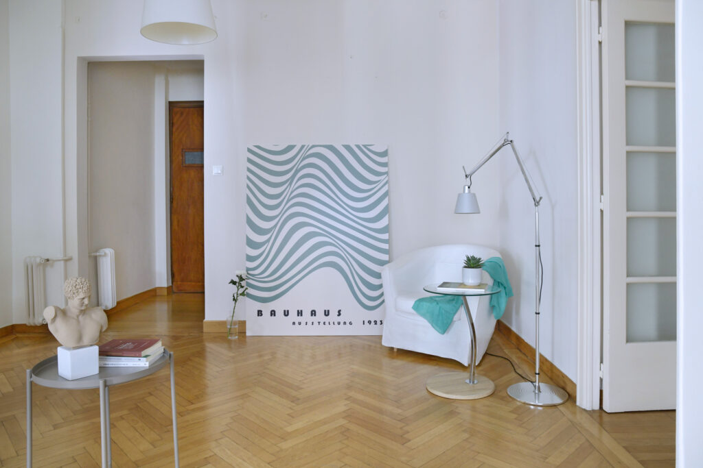 06-vas-irakleous-bauhaus-hall-w